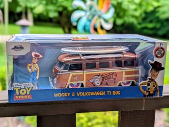 Jada Toy Story Woody & VW T1 Bus