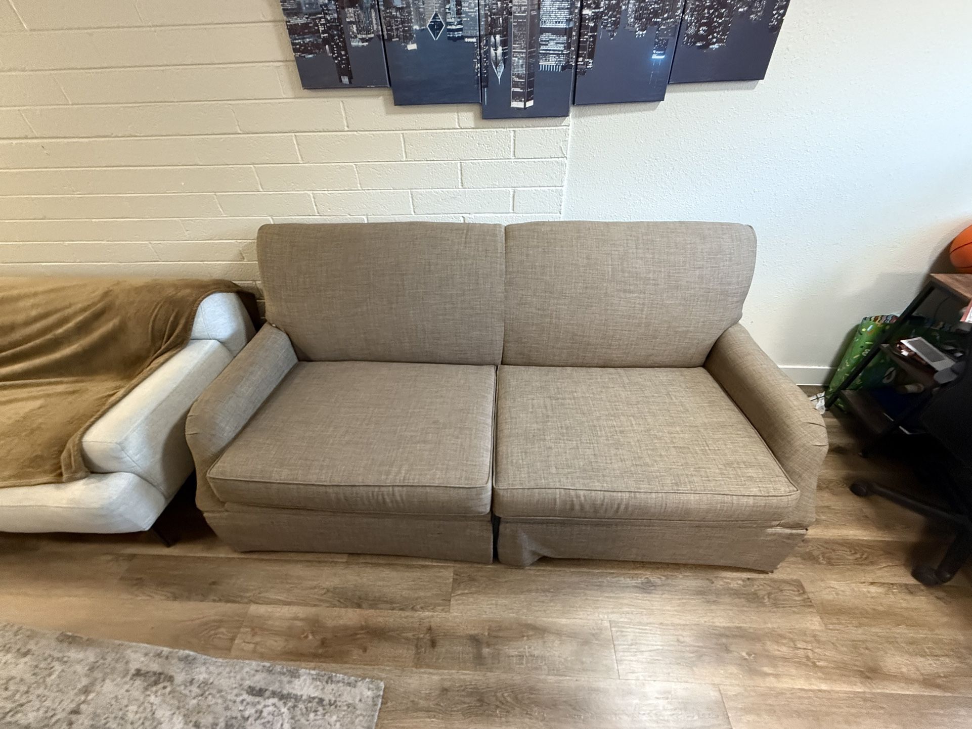 Pull Out Couch (es) - (8) - Selling As a Lot - Together