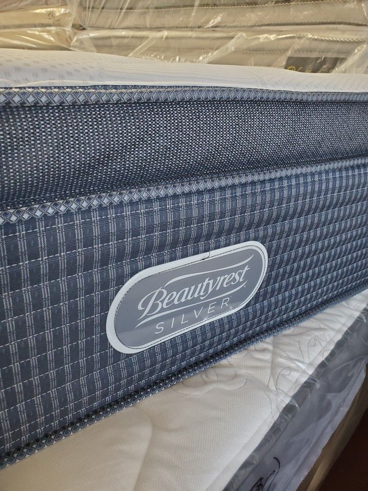 King SIZES MATTRESS PILLOW TOP BEAUTYREST