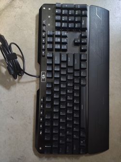Redragon K555 Mechanical Gaming Keyboard with Blue Switches, Macro Recording, Wrist Rest, Full Size, Indrah, for Windows PC Gamer (RGB LED Backlit)