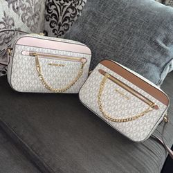 Michael Kors Crossbody Bags 🤍