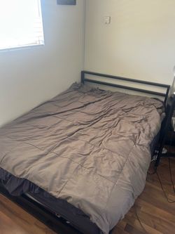 Full Size Bed Frame (no mattress)