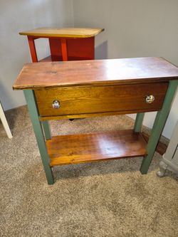Beautiful side table solid wood with drawer