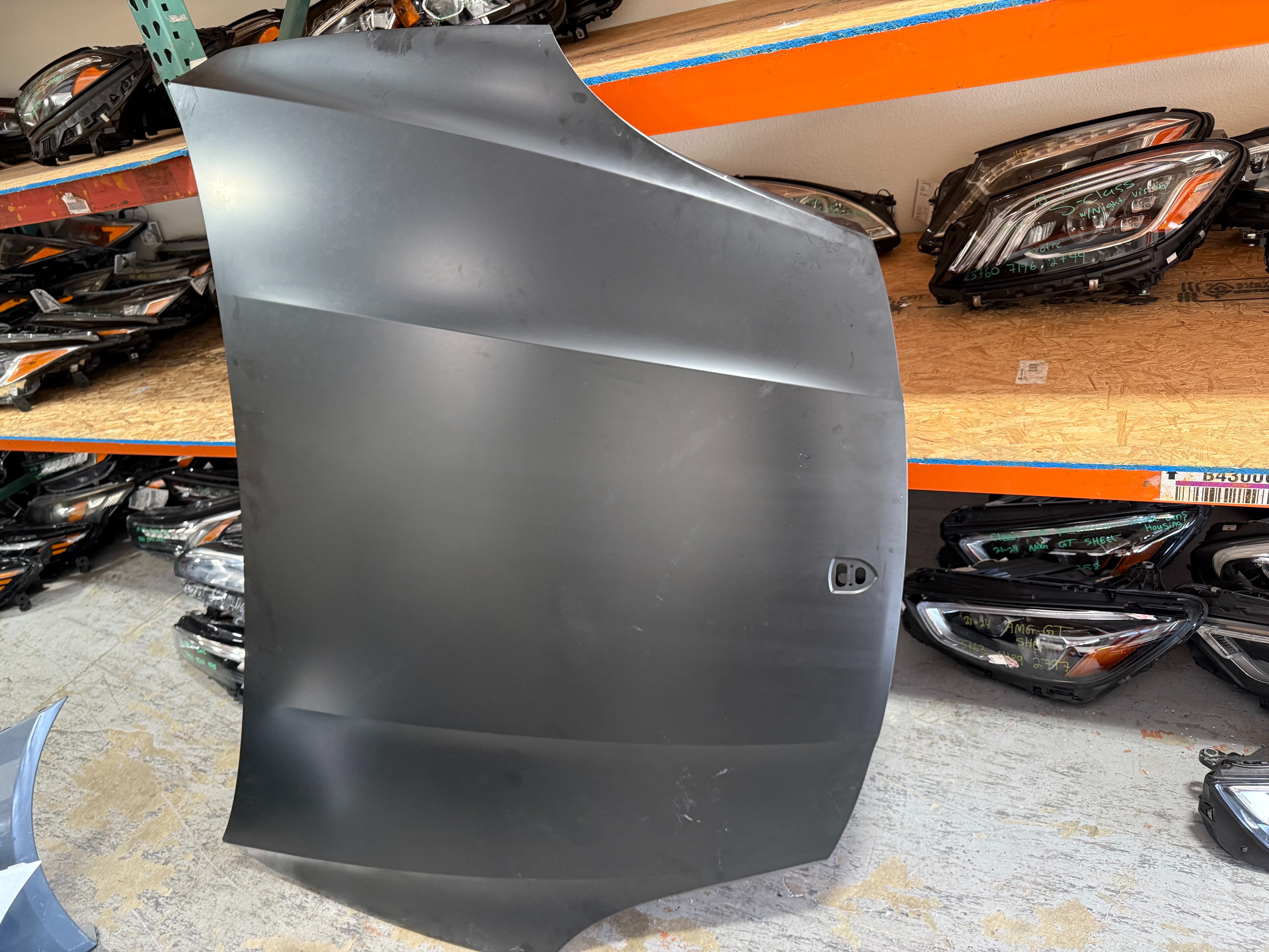 PORSCHE CAYENNE HOOD 2021