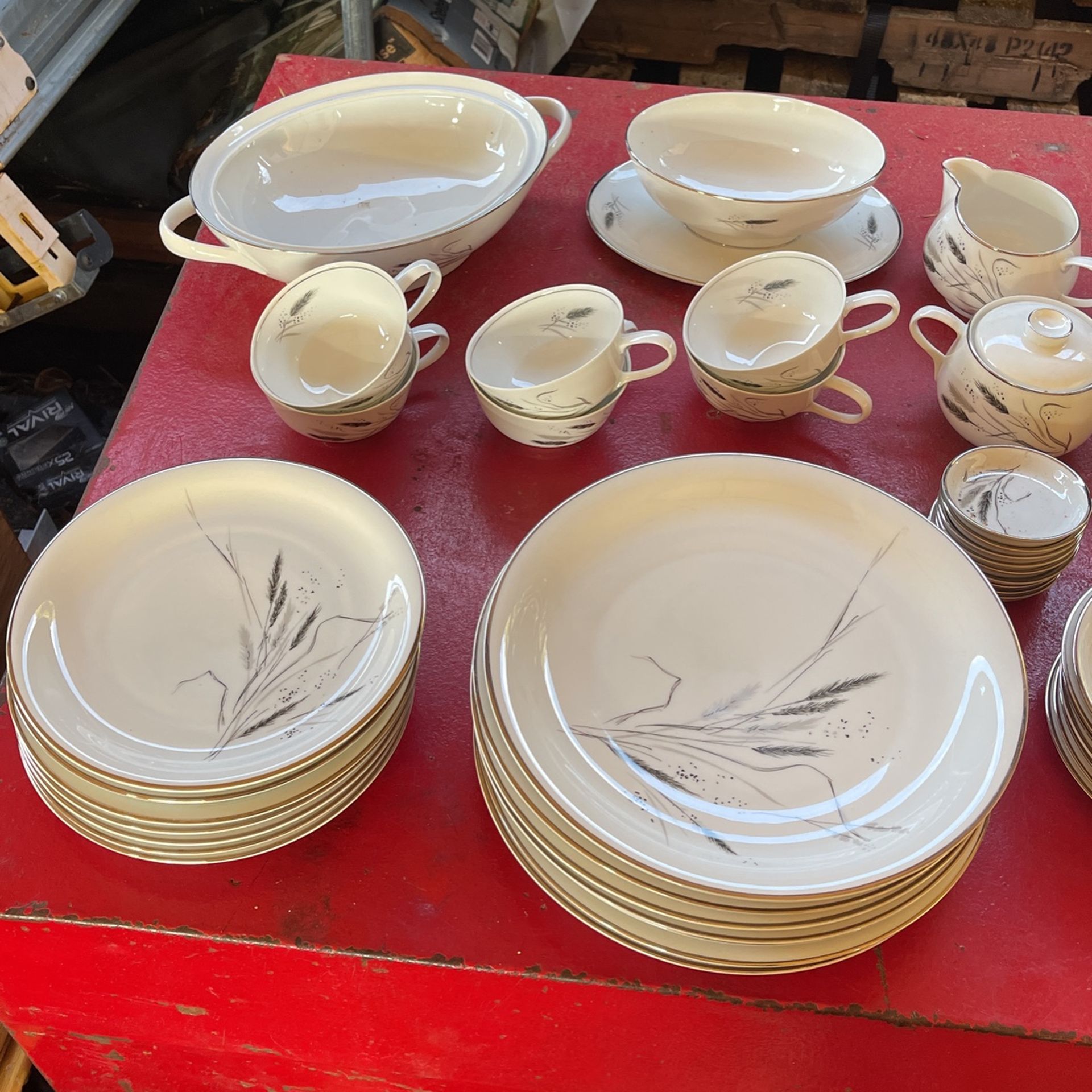 Vintage Mcm Dish Set