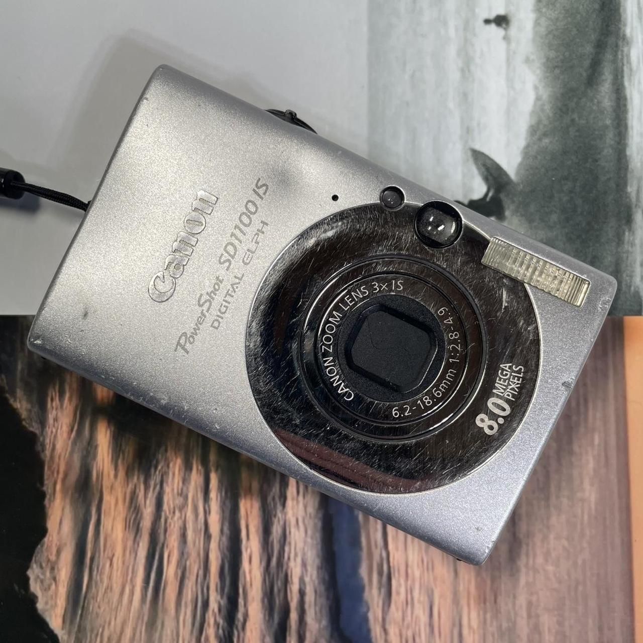 Canon Silver and Grey Cameras-and-accessories(L199)