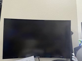 Curved Screen Samsung Monitor 
