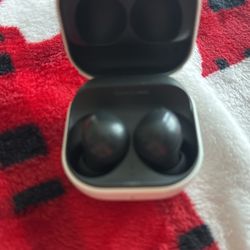 Samsung AKG Earbuds