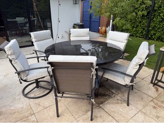 Circle table and 6 chairs