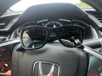 Rayban stories wayfarer