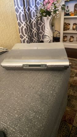 Sony cd player with radio and aux wire