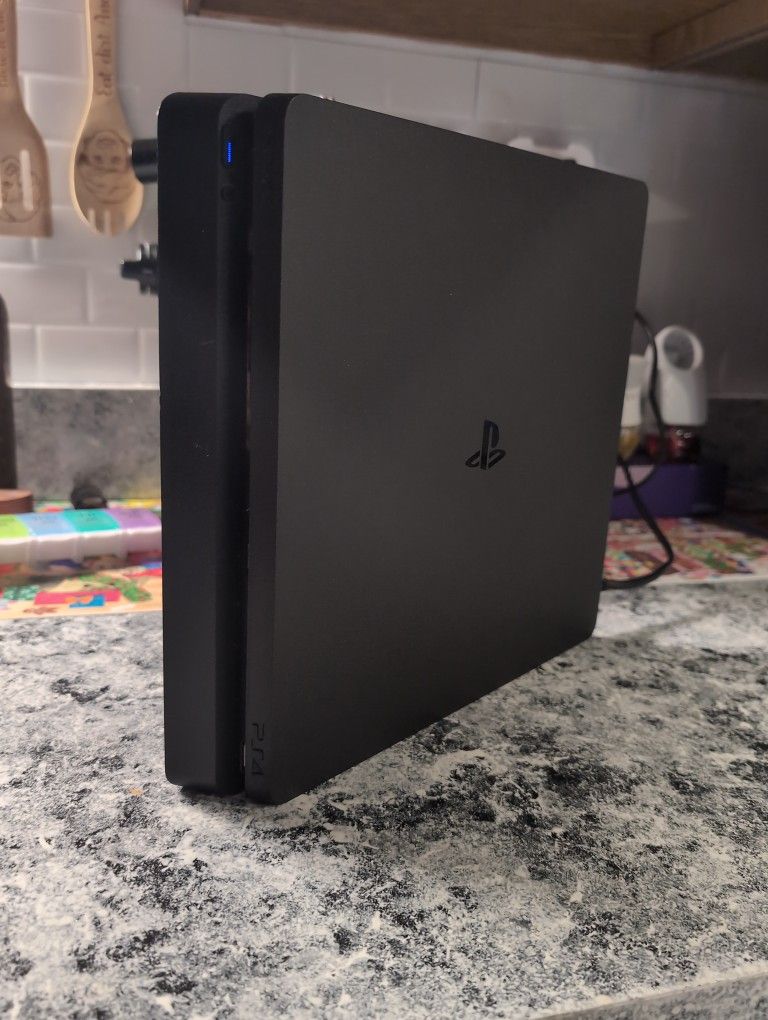 Ps4 With Two Games