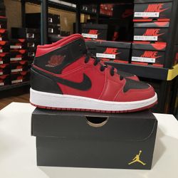 AIR JORDAN 1 MID (GS Reverse Bred 2021) [  4.5Y,  5Y—6 & 6.5 Women’s ] 