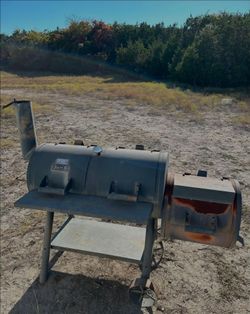 BBQ Pit/Smoker