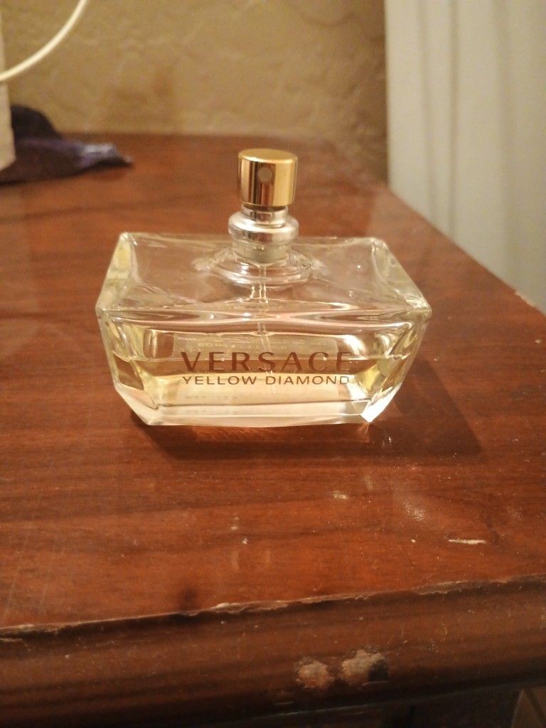 Versace Yellow Diamond Perfume