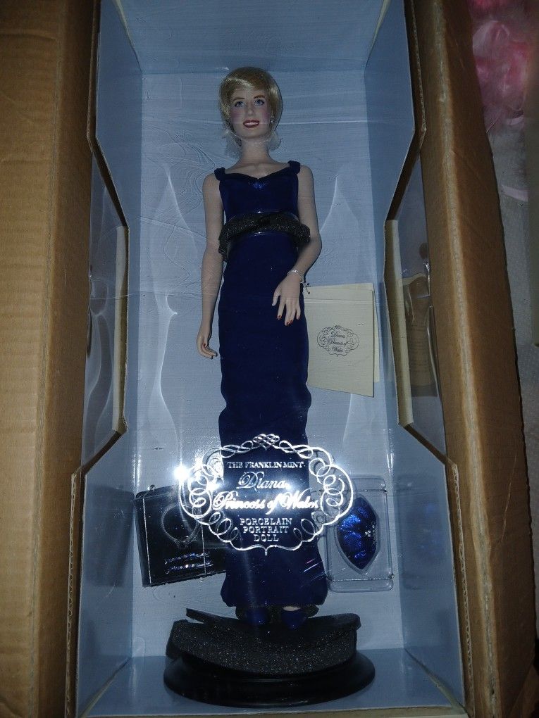 COLLECTOR MINT FRANKLIN PRINCESS DIANA PORCELAIN DOLL COLLECTOR MINT FRANKLIN PRINCESS DIANA PORCELAIN DOLL