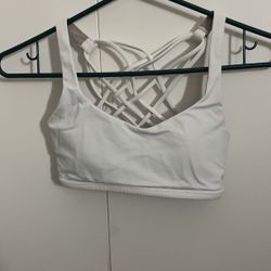 Lululemon White Free To Be Bra 