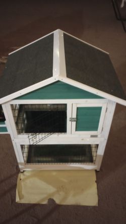 Rabbit or ferret Hutch