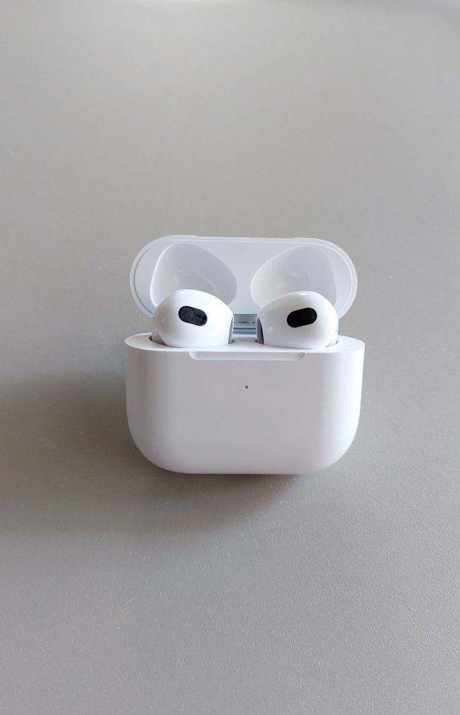 Wireless earbuds