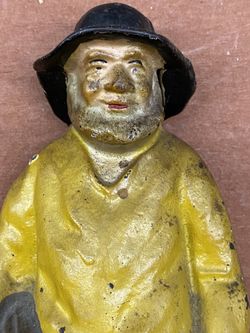Old Salt With Fishing Net Cast Iron Solid Casting Door Stop