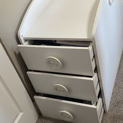 Diaper Changing Table With Storage