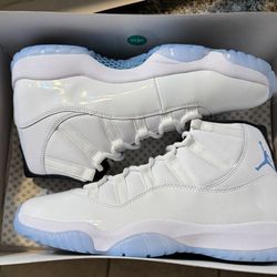 Jordan 11 Retros Legend Blue Size 10