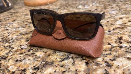 Ray Ban sunglasses 🕶️