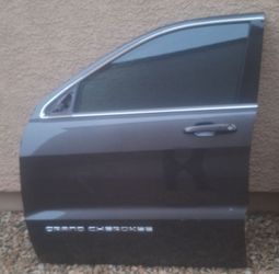 2011 - 2021 Grand Cherokee Laredo Front Driver Door