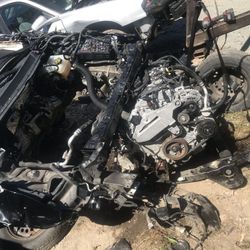 Complete motor and transmission assembly from a ‘17 Cadillac XTS