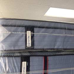 Sealy Posturepedic King Mattress