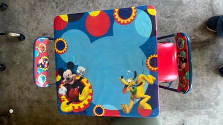 Disney table and chairs