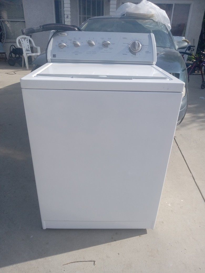 WHIRLPOOL (Old School) Washer Machine With Center Agitator Working Good 175.00$