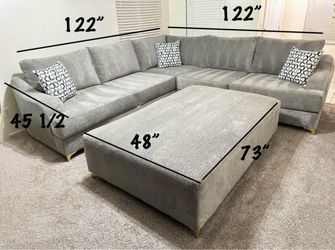Sectional couch with ottoman