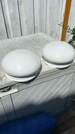 Flush mount ceiling lamp