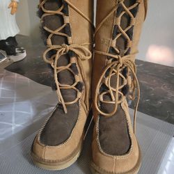 Two Pairs Of Uggs Boots 
