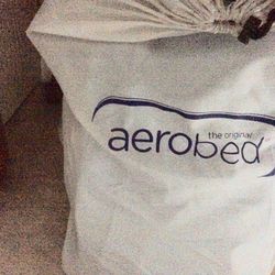 Aerobed Original Twin Air mattress 9 inch w carry bag & pump New From Costco $85