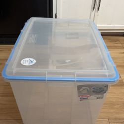 Sterilite 120 Qt
