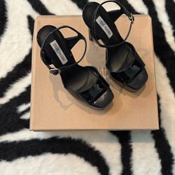 Brand New Steve Madden Cologne Black Patent High Heels