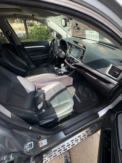 Toyota Highlander 2015 XLE FWD