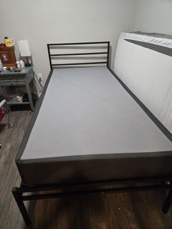 XL Twin Box spring