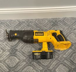DeWalt Reciprocating Saw