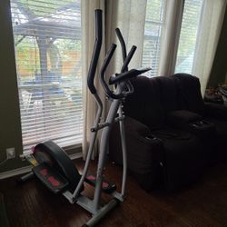 Fitness Pre-Programmed Elliptical Trainer