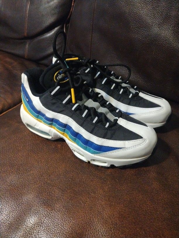 Brand New Women's Nike Air Max 95 'windbreaker' Size 8.5