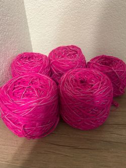 Hot Pink Yarn Balls – Set of 5
