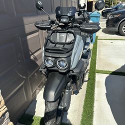 Scooter 150cc precio negociable 250 millas.