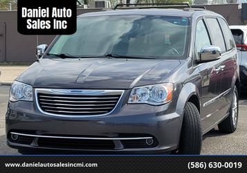 2015 Chrysler Town and Country