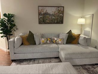 BKG 2 piece sectional sofa ( Jordan’s Furniture)