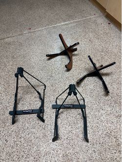 4 guitar stands