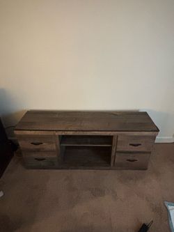 TV Stand / Entertainment Center