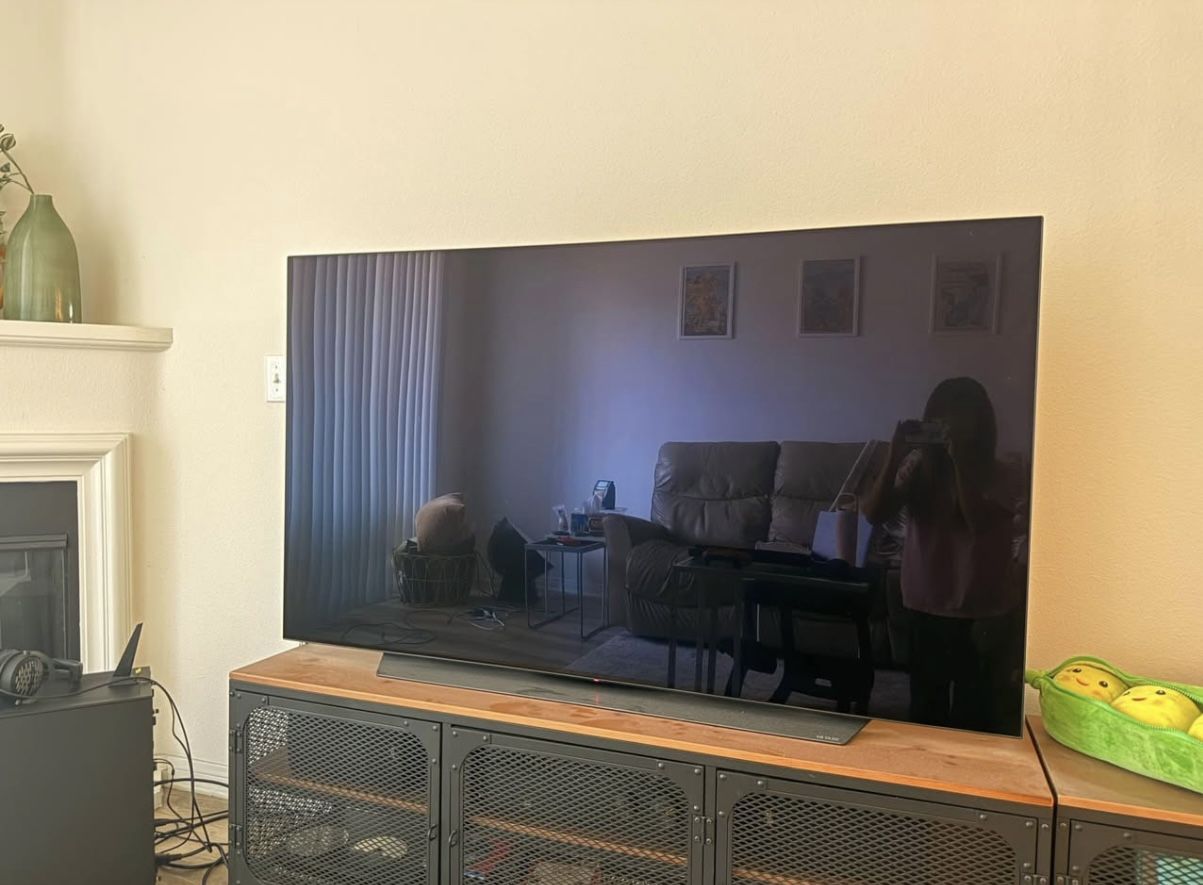 65” LG OLED CX For Pick Up 